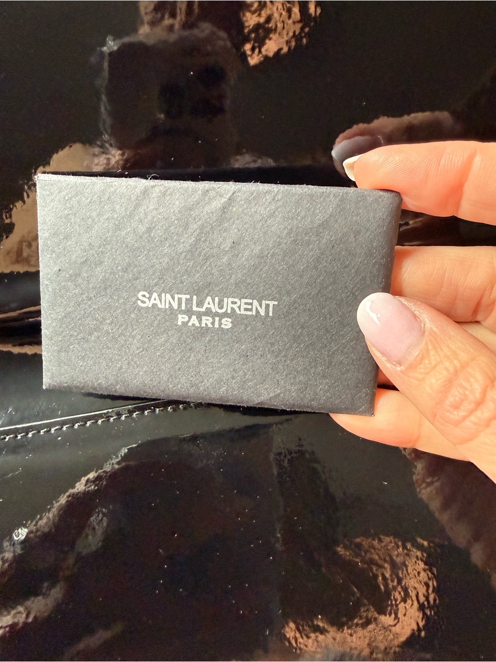 Yves Saint Laurent Black Patent Leather YSL Logo Envelope Clutch Italy - Picture 10 of 12